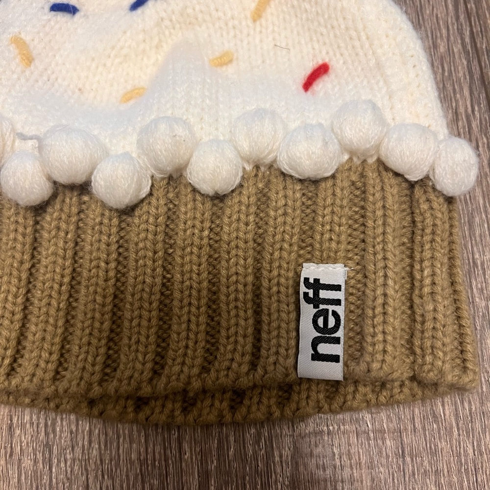 ❌SOLD❌Neff Cupcake Beanie Hat - Picture 3 of 3